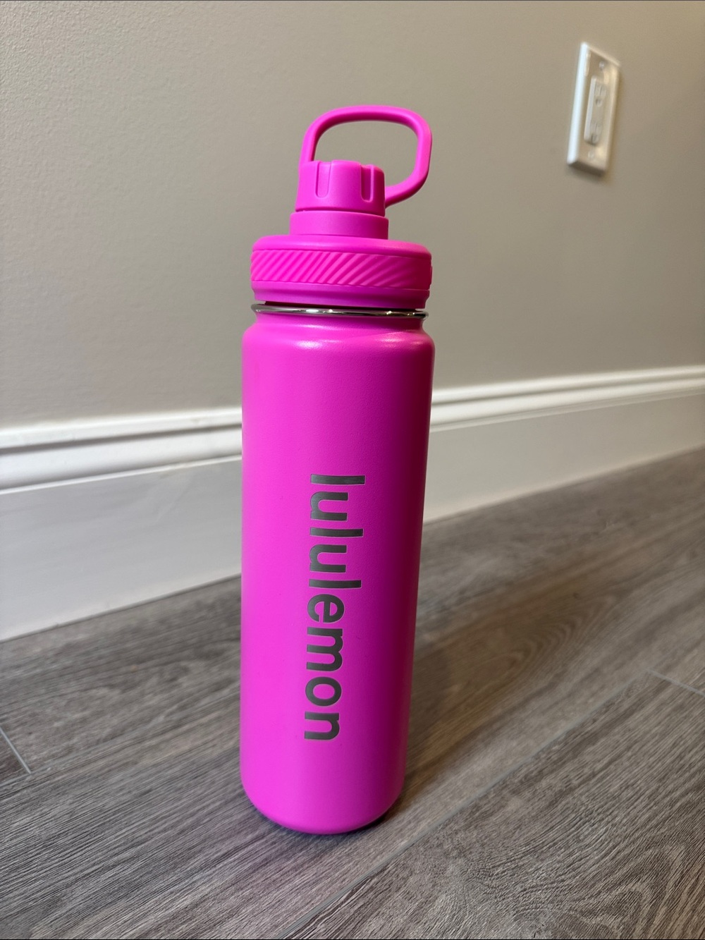 🆕 lululemon athletica Back to Life Sport Insulated Water Bottle w/ Carry Handle